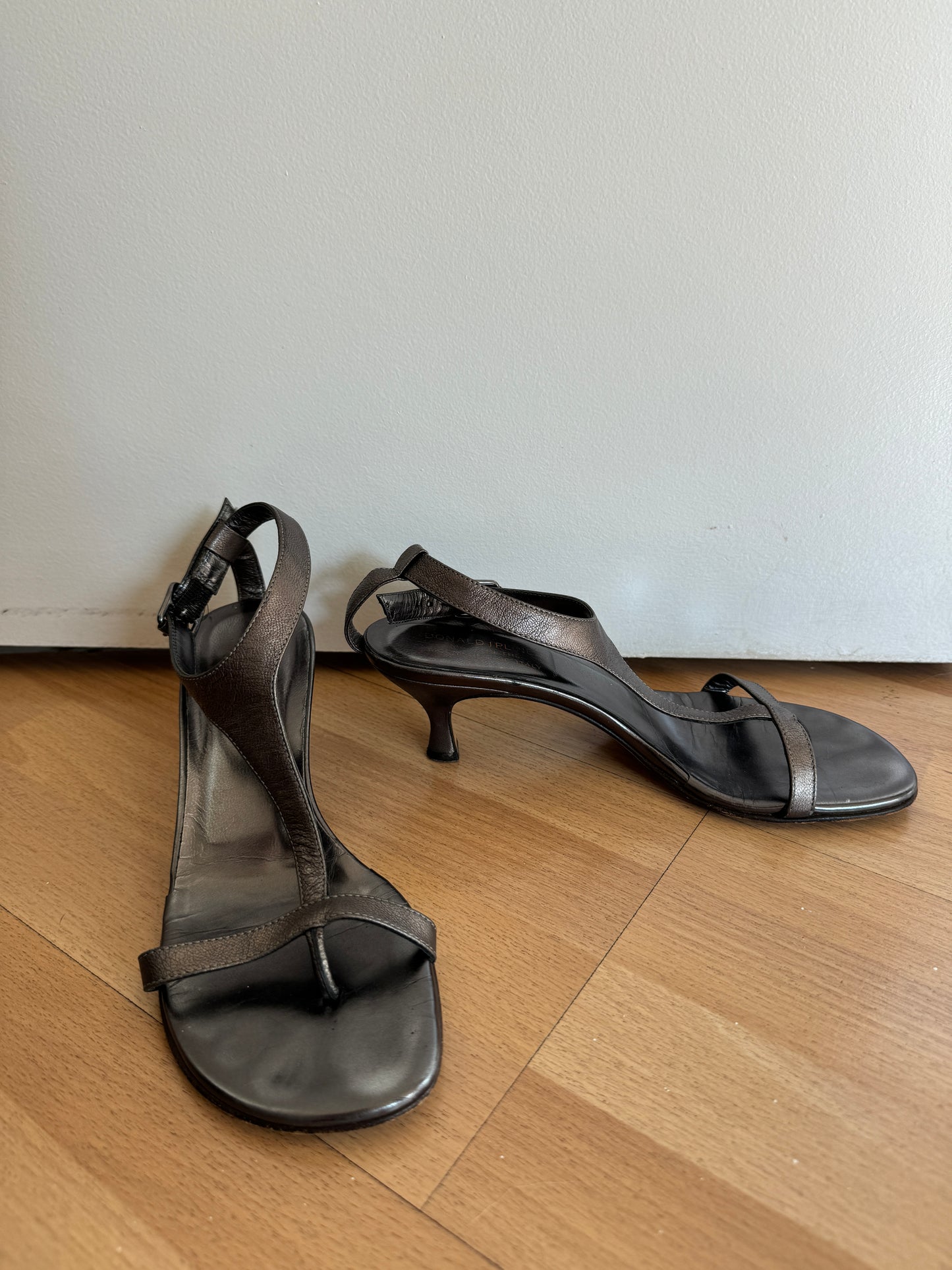 Donald J Pliner Vintage Heels